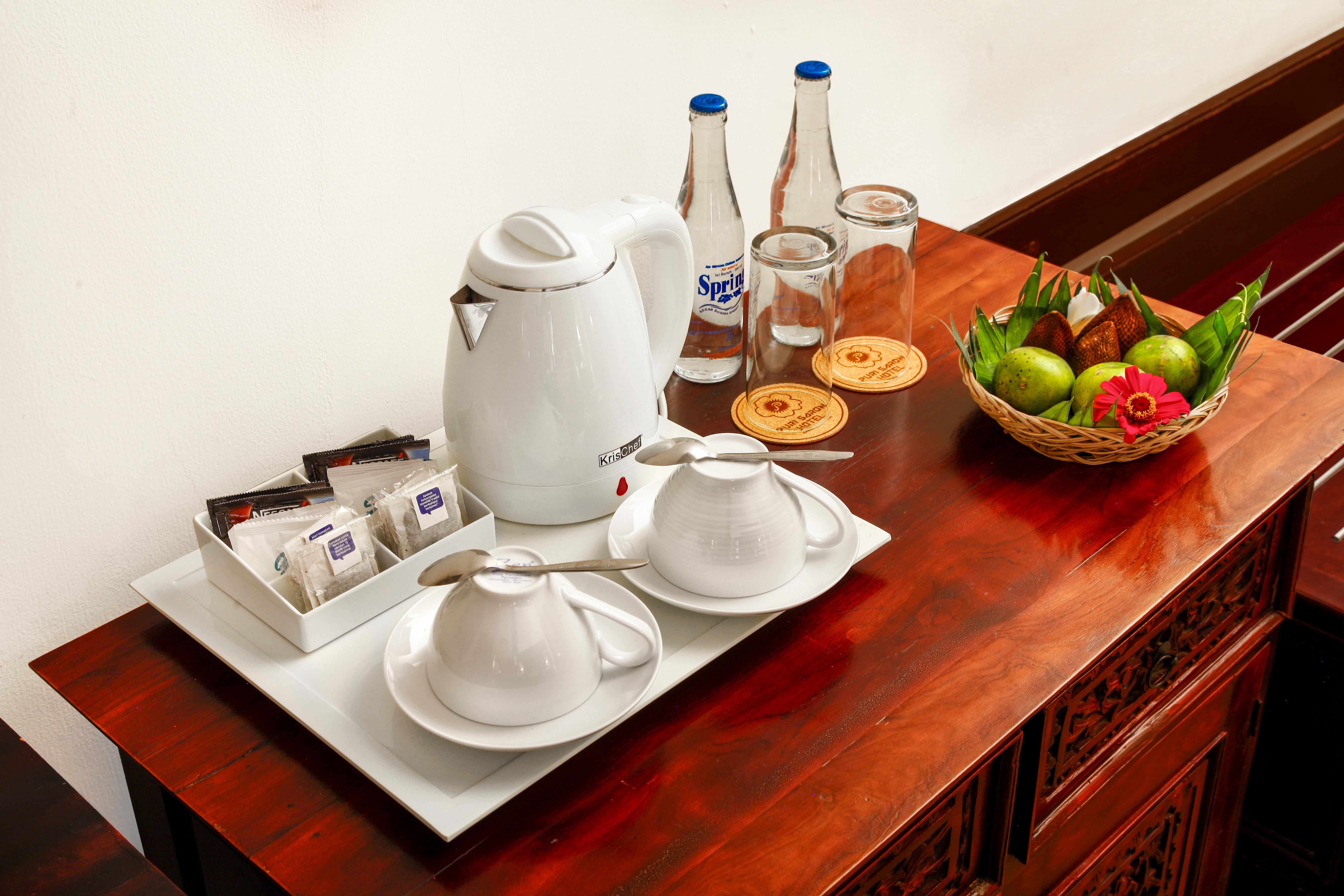 Puri Saron Hotel Baruna Beach Lovina Екстер'єр фото