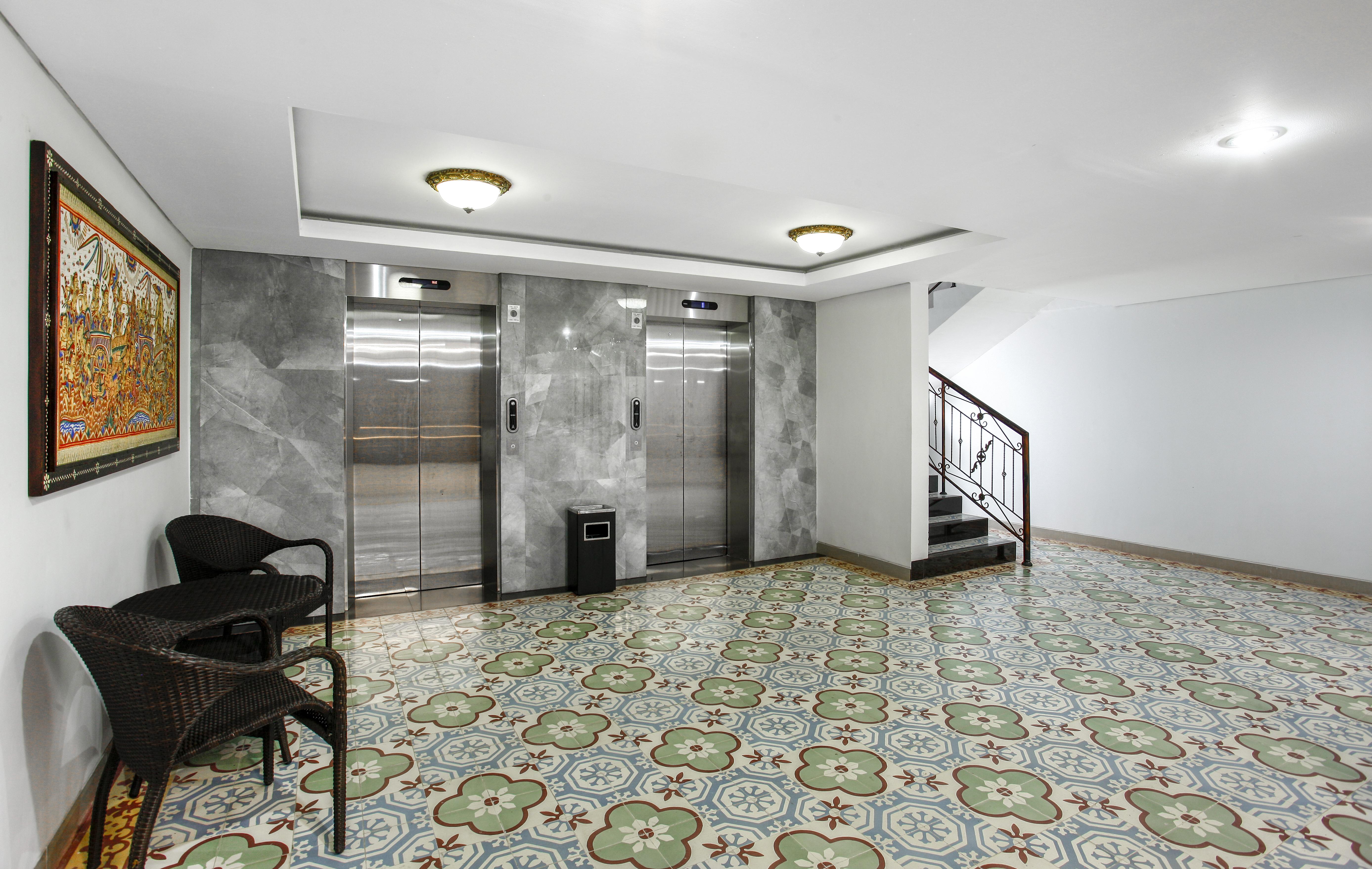 Puri Saron Hotel Baruna Beach Lovina Екстер'єр фото