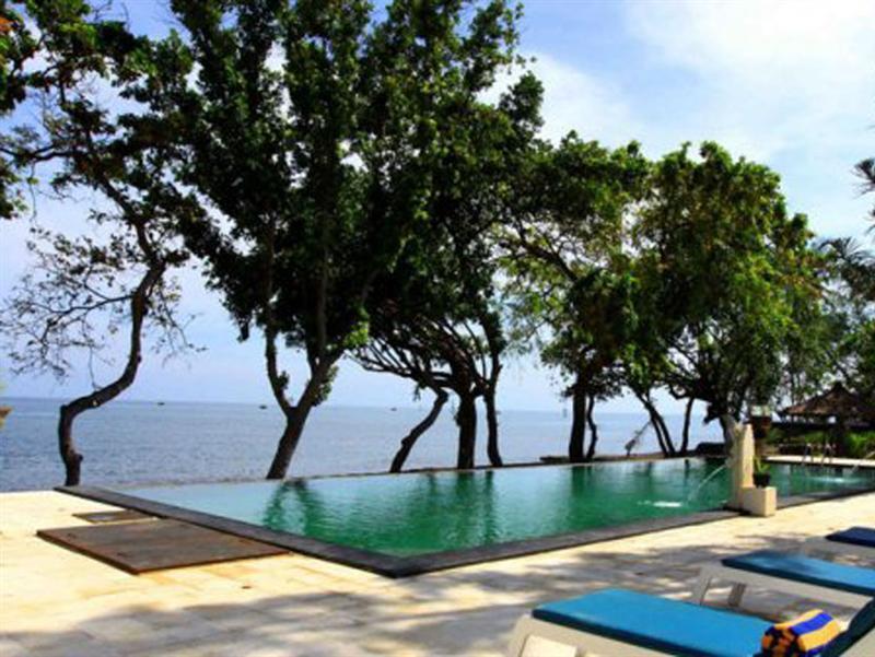 Puri Saron Hotel Baruna Beach Lovina Екстер'єр фото