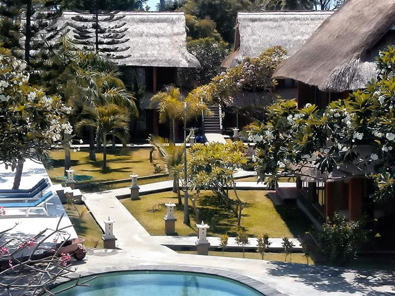 Puri Saron Hotel Baruna Beach Lovina Екстер'єр фото