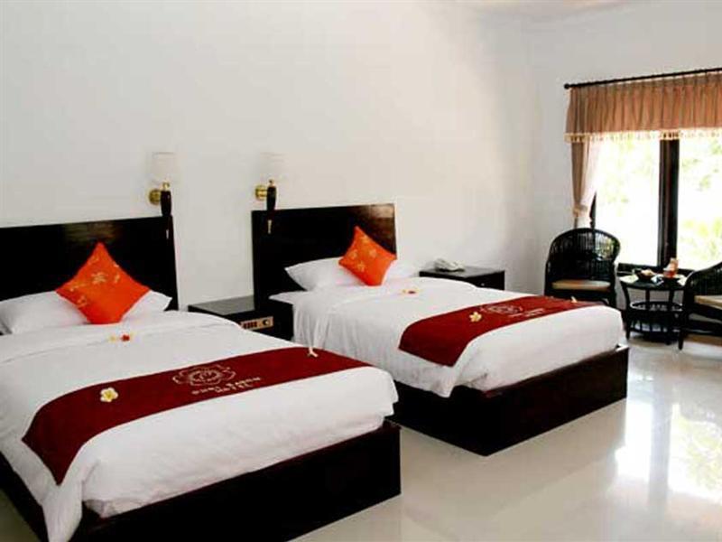 Puri Saron Hotel Baruna Beach Lovina Екстер'єр фото