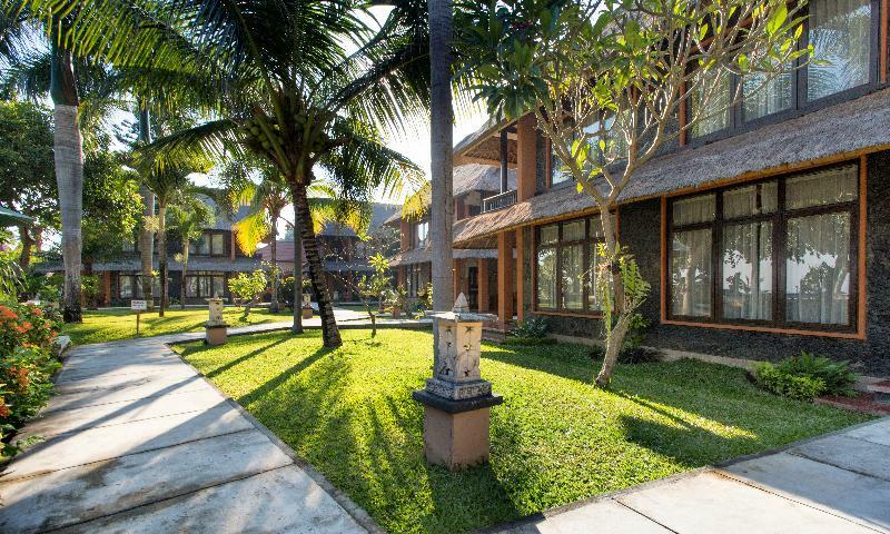Puri Saron Hotel Baruna Beach Lovina Екстер'єр фото